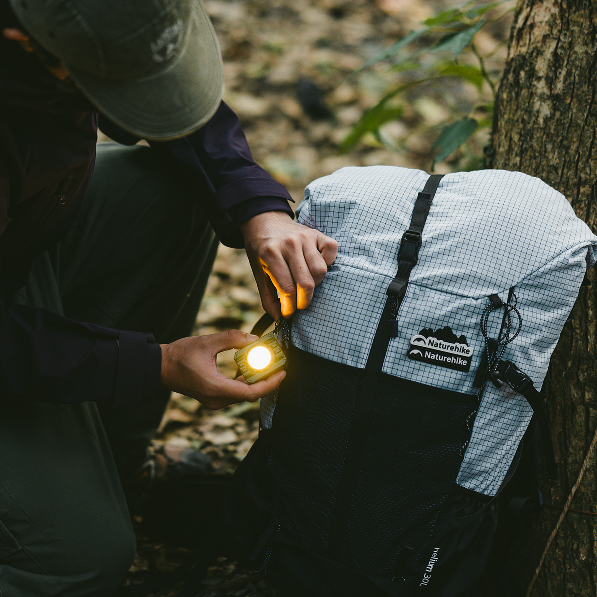 Naturehike vonkajšie svetlo Glow mini 107g - krémové